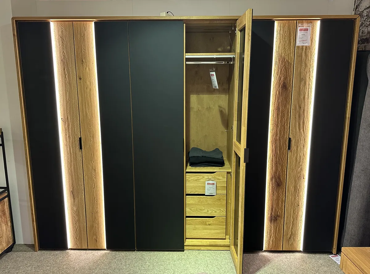 Schrank Ottawa